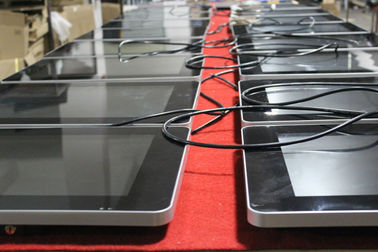 القماش محلات 32 &quot;يعلق على الحائط لافتات رقمية USB وظيفة للدعاية والاعلان